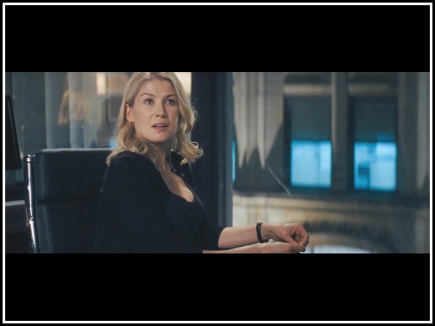 rosamund-pike-as-helen-rodin-in-jack-reacher