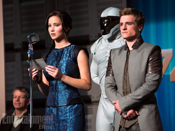 catching-fire-pics-katniss