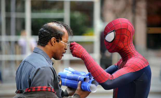 The-Amazing-Spider-Man-2-Set-images-Jamie-Foxx-and-Andrew-Garfield-2