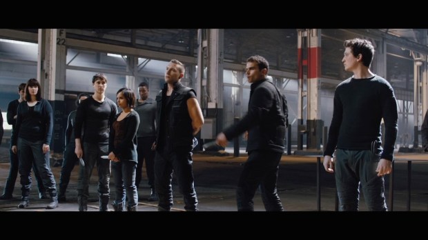 divergent-movie-screenshot-james
